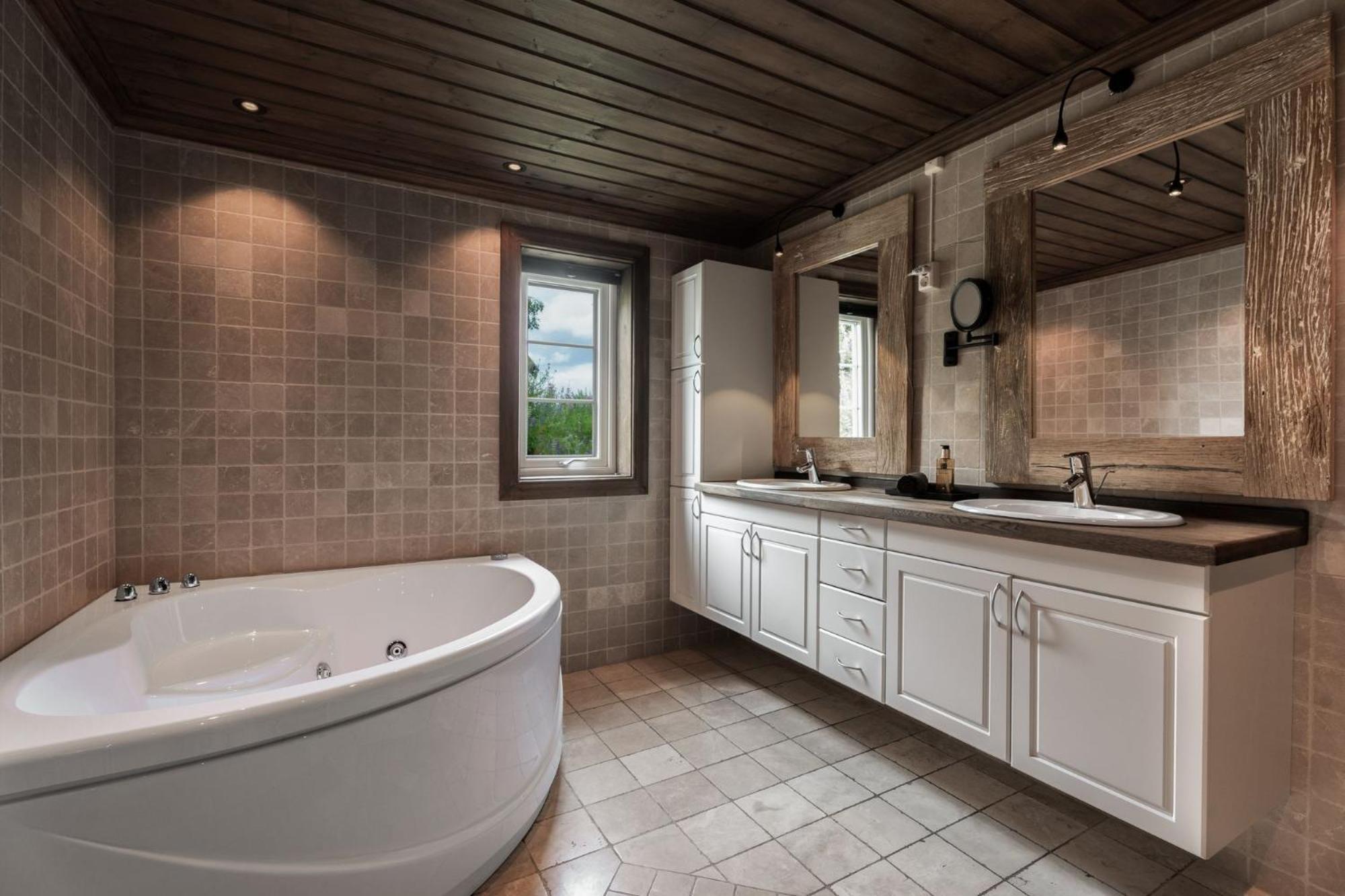 Norefjell - Storhytte Med Jacuzzi Og Fantastisk Beliggenhet Noresund ภายนอก รูปภาพ